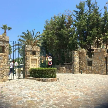 Villa Bahira *